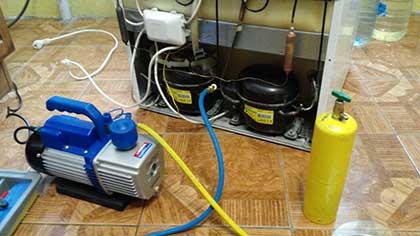 Не работает верхняя камера холодильника Electrolux