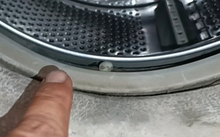 Извлечение посторонних предметов из стиральной машины Electrolux