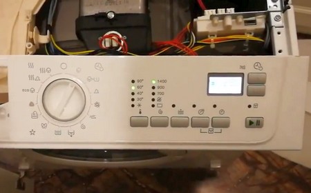 Стиральная машина Electrolux не запускается