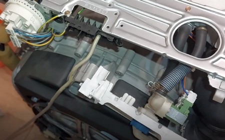 Стиральная машина Electrolux плохо стирает